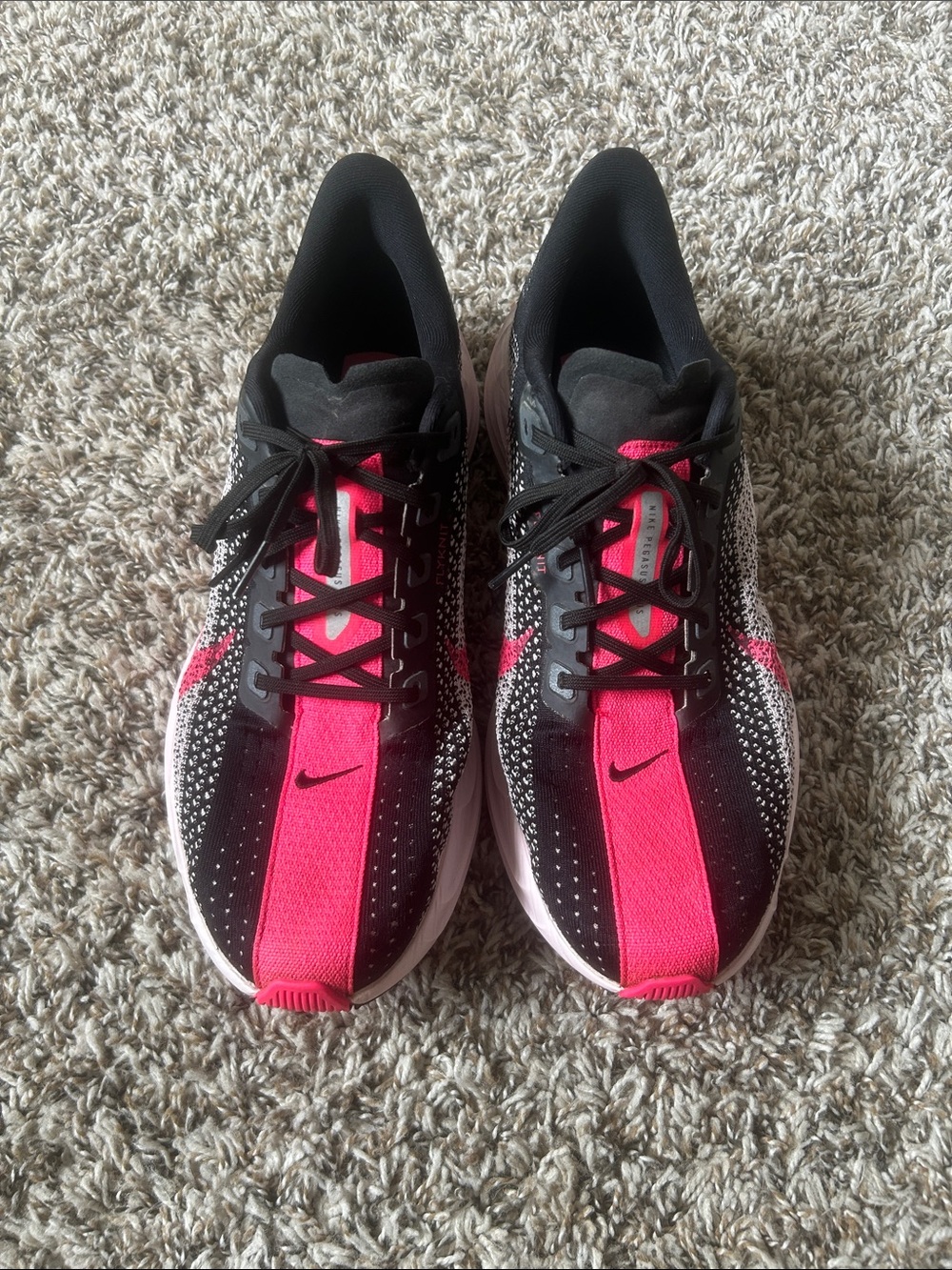 Nike Women's Athletic Sneakers - Black & Pink